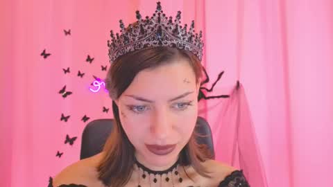 Anni online show from 10.31.25