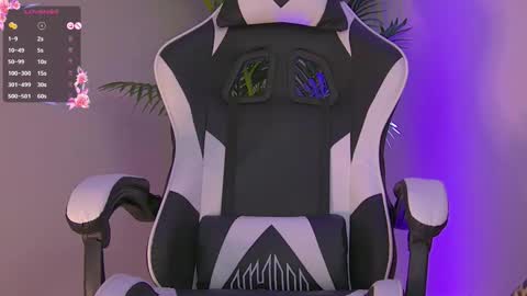 Snapshot of anissadesire chatting on 11.28.25 anissadesire online show from 11.28.25