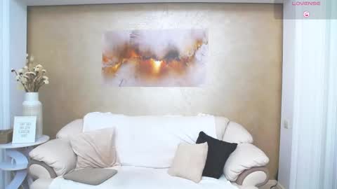 Snapshot of anissalogan chatting on 11.20.25 my name is Ani online show from 11.20.25