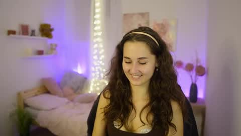 Anita Grey online show from 10.18.25