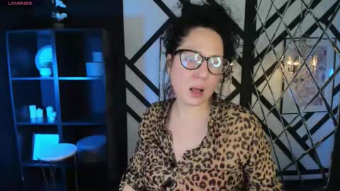 Anita online show from 11.22.25