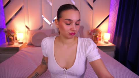 Daniela online show from 04.10.26