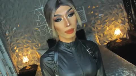 Miss Ann online show from 01.06.25