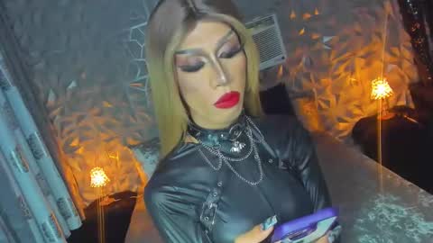 Miss Ann online show from 01.12.25