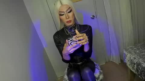 Miss Ann online show from 09.08.25