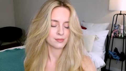 Anita online show from 10.24.25