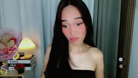 Snapshot of anitaguen chatting on 11.15.25 anita online show from 11.15.25