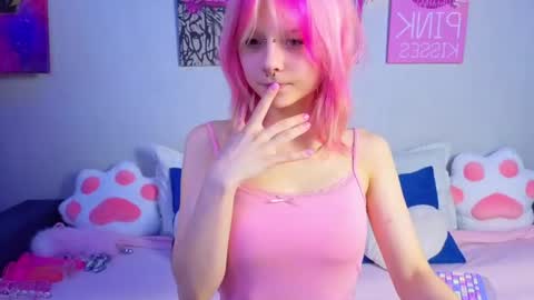 Snapshot of anitasweetness chatting on 07.17.26 anitasweetness online show from 07.17.26