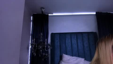 Anittatoro  online show from 11.16.25