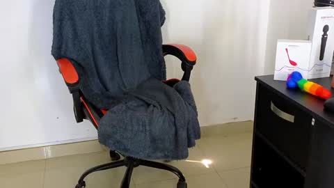 Only fans   online show from 01.15.25