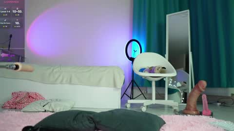 Anna online show from 04.15.26