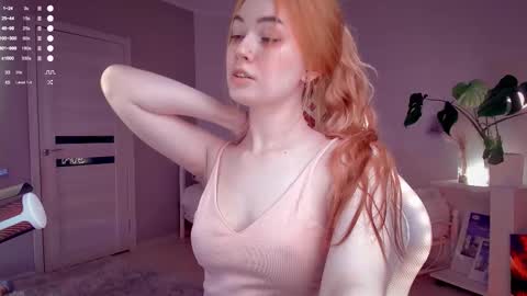 Snapshot of anna_bronson chatting on 10.14.25 Anna online show from 10.14.25