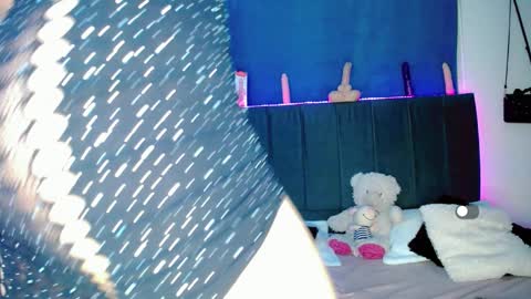 Anailyn figueroa online show from 11.25.25