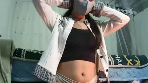 Snapshot of anna_ellen22 chatting on 11.29.25 anna_ellen22 online show from 11.29.25