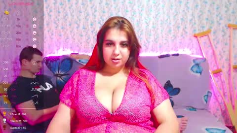 Snapshot of anna_ki chatting on 12.15.24 AnnaJake online show from 12.15.24