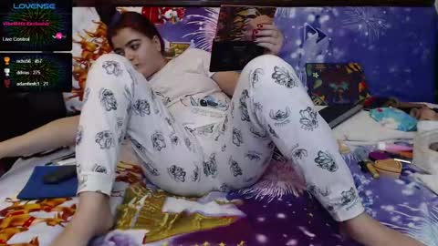 Snapshot of anna_lwice chatting on 01.10.25 Ana   online show from 01.10.25