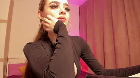 Snapshot of anna_nickol chatting on 01.18.25 Anna online show from 01.18.25