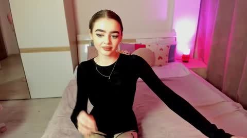 Snapshot of anna_nickol chatting on 02.04.25 Anna online show from 02.04.25
