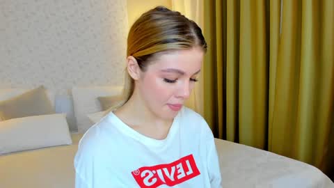 Anna online show from 12.18.24