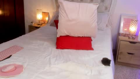 Snapshot of anna_sex_69 chatting on 09.09.25 online show from 09.09.25