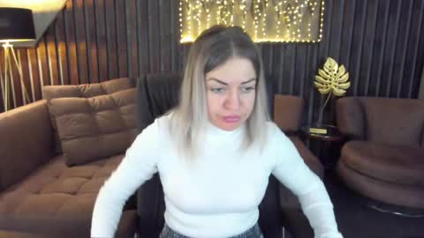 anna_snow9 online show from 03.25.26