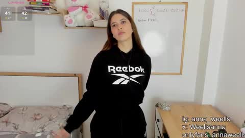  Anna Weells  online show from 02.14.26