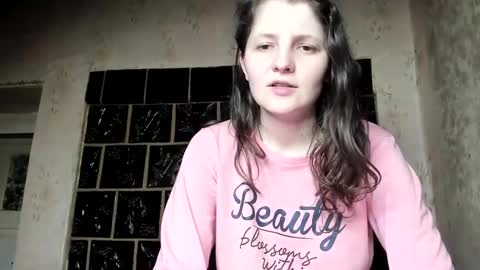 Snapshot of annaahcharm chatting on 12.16.24 annaahcharm online show from 12.16.24
