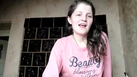Snapshot of annaahcharm chatting on 12.21.24 annaahcharm online show from 12.21.24