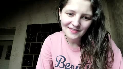 Snapshot of annaahcharm chatting on 12.21.24 annaahcharm online show from 12.21.24