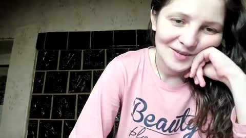 Snapshot of annaahcharm chatting on 12.27.24 annaahcharm online show from 12.27.24