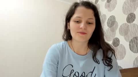 Snapshot of annaahcharm chatting on 02.15.25 annaahcharm online show from 02.15.25