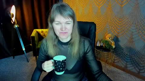 Annabel online show from 04.05.26