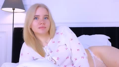 AnnaBelle online show from 10.16.25