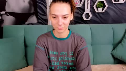 Snapshot of annabishop chatting on 02.12.25 annabishop online show from 02.12.25
