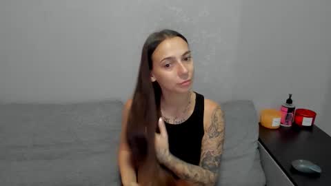 Snapshot of annabishop chatting on 09.22.25 annabishop online show from 09.22.25