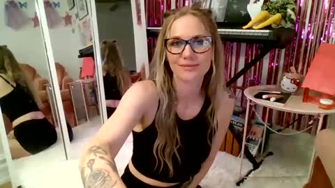 annadelrae444 online show from 09.15.25
