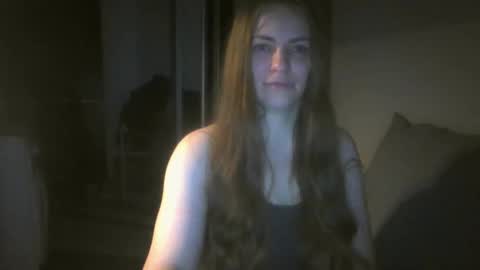 annadiamond1 online show from 10.15.25