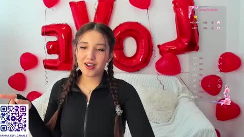 Snapshot of annaelfi chatting on 02.16.25 Anna online show from 02.16.25