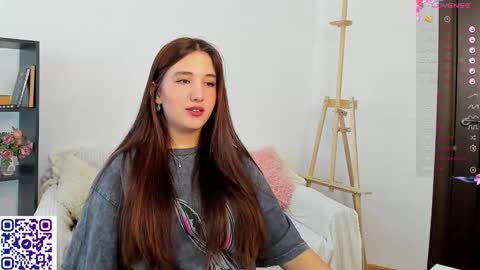 Snapshot of annaelfi chatting on 02.23.25 Anna online show from 02.23.25