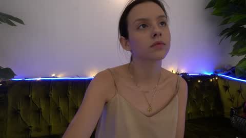 Snapshot of annaelys chatting on 01.29.25 Anna online show from 01.29.25