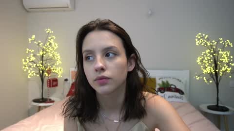 Snapshot of annaelys chatting on 01.30.25 Anna online show from 01.30.25