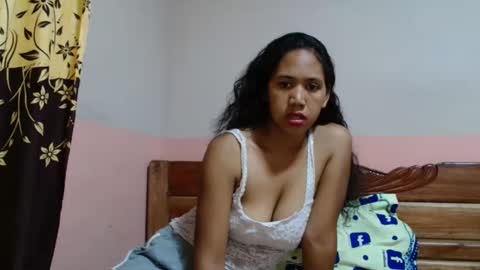 Snapshot of annahhotgirl chatting on 03.05.25 annahhotgirl online show from 03.05.25