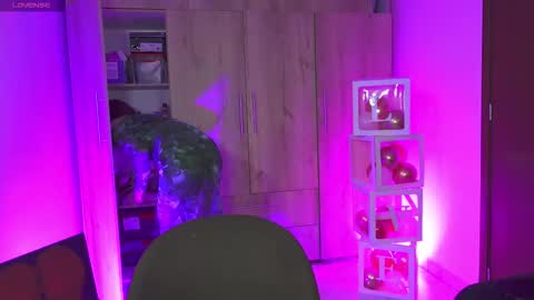 Anna online show from 02.22.26