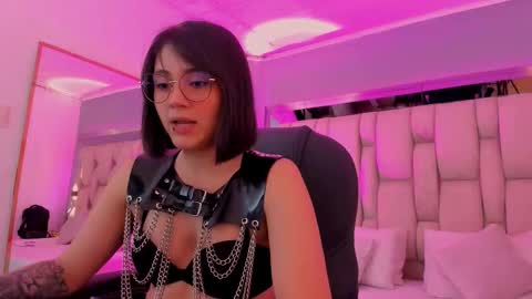 Annara Lein online show from 10.18.25