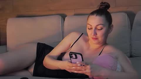 annasplash online show from 02.05.26