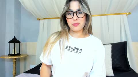 Anna Victoria online show from 12.11.24