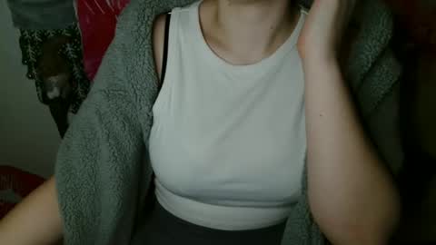 Bella online show from 11.26.25