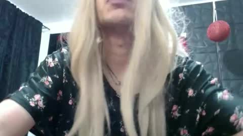 Anne online show from 11.04.25