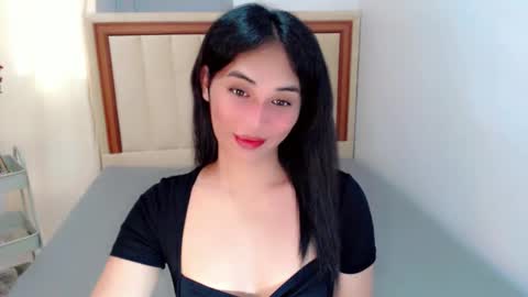 SWEET ANNE online show from 10.12.25