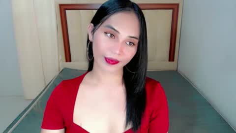 Snapshot of anne_levine chatting on 12.03.25 SWEET ANNE online show from 12.03.25